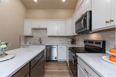 29234 Thistle Hill Rd, Rainier, OR 97048 - Photo 9