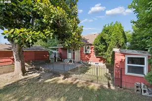 1215 NE 81st Ave, Portland, OR 97213 - Photo 39