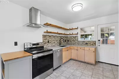 1215 NE 81st Ave, Portland, OR 97213 - Photo 15