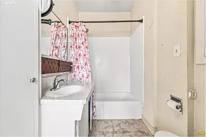 6914 SE 83rd Ave, Portland, OR 97266 - Photo 13