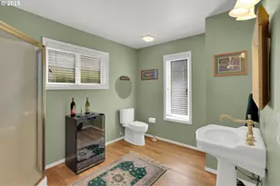 7720 S Macadam Ave, Portland, OR 97219 - Photo 13