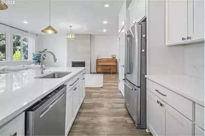 11779 SE White Tail Dr, Happy Valley, OR 97086 - Photo 13