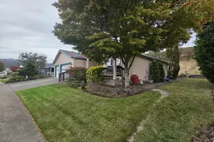 185 Littlebrook Ln, Roseburg, OR 97471 - Photo 3