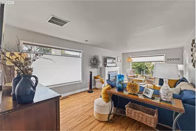 922 S 10th St, Coos Bay, OR 97420 - Photo 13