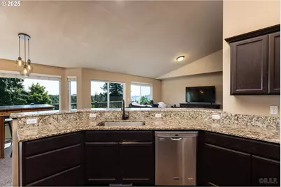 33306 Freds Row Ln, Saint Helens, OR 97051 - Photo 11