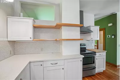 9421 NW Germantown Rd, Portland, OR 97231 - Photo 15