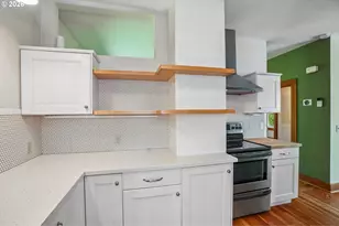 9421 NW Germantown Rd, Portland, OR 97231 - Photo 15