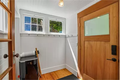 9421 NW Germantown Rd, Portland, OR 97231 - Photo 7