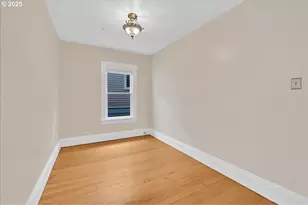 674 11th St, Astoria, OR 97103 - Photo 23