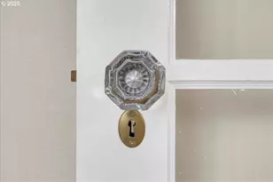 674 11th St, Astoria, OR 97103 - Photo 33