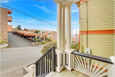 674 11th St, Astoria, OR 97103 - Photo 31