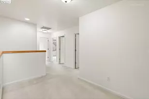 807 NW Brookhill St, Hillsboro, OR 97124 - Photo 29