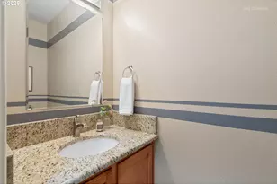 807 NW Brookhill St, Hillsboro, OR 97124 - Photo 15