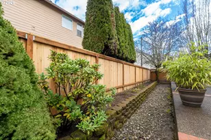 807 NW Brookhill St, Hillsboro, OR 97124 - Photo 41