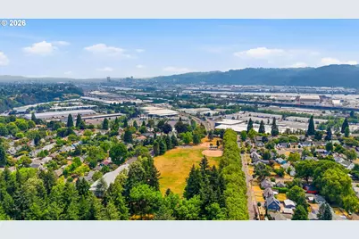 9125 N Geneva Ave, Portland, OR 97203 - Photo 47