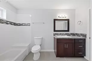 9125 N Geneva Ave, Portland, OR 97203 - Photo 21