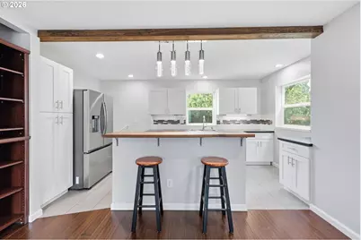 9125 N Geneva Ave, Portland, OR 97203 - Photo 9