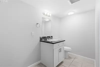 9125 N Geneva Ave, Portland, OR 97203 - Photo 31