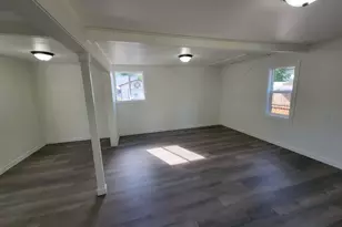 945 18th St, Salem, OR 97301 - Photo 23