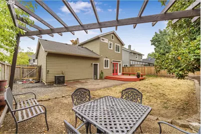 1871 Heitzman Way, Eugene, OR 97402 - Photo 29