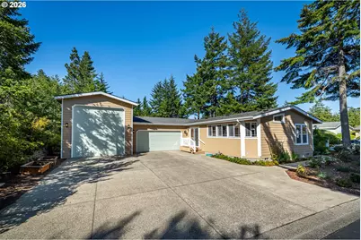 882 Western Way, Florence, OR 97439 - Photo 1
