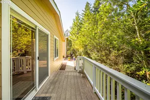 882 Western Way, Florence, OR 97439 - Photo 31