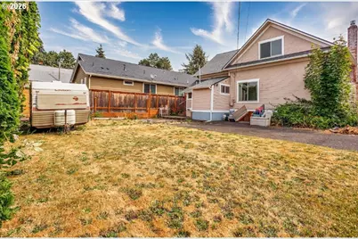 901 N Main Ave, Ridgefield, WA 98642 - Photo 27