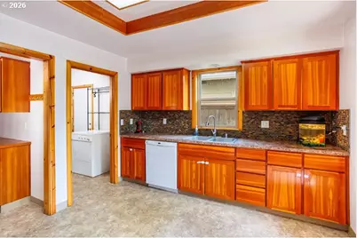 901 N Main Ave, Ridgefield, WA 98642 - Photo 5