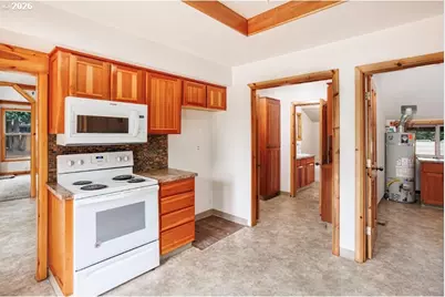 901 N Main Ave, Ridgefield, WA 98642 - Photo 7