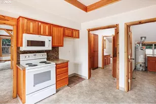 901 N Main Ave, Ridgefield, WA 98642 - Photo 7