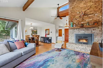 21645 NE McCormick Hill Rd, Hillsboro, OR 97123 - Photo 9