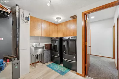 21645 NE McCormick Hill Rd, Hillsboro, OR 97123 - Photo 31