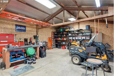 21645 NE McCormick Hill Rd, Hillsboro, OR 97123 - Photo 33