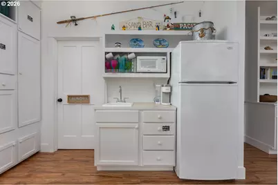 2586 SW Anemone Ave, Lincoln City, OR 97367 - Photo 21