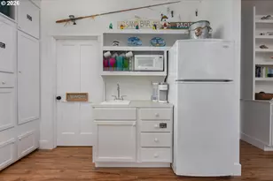 2586 SW Anemone Ave, Lincoln City, OR 97367 - Photo 21