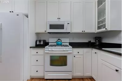 2586 SW Anemone Ave, Lincoln City, OR 97367 - Photo 9