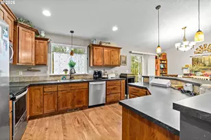 38160 Franklin Butte Rd, Scio, OR 97374 - Photo 13