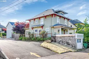 3821 N Gantenbein Ave, Portland, OR 97227 - Photo 39