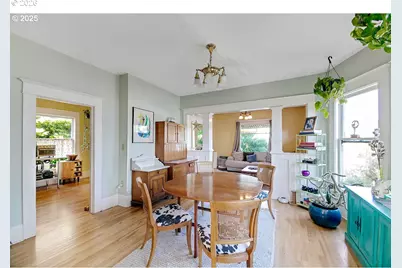 3821 N Gantenbein Ave, Portland, OR 97227 - Photo 43