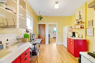 3821 N Gantenbein Ave, Portland, OR 97227 - Photo 7