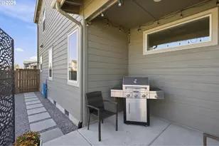 60896 SE Epic Pl SE, Bend, OR 97702 - Photo 9