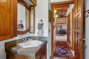 2300 Elder Rd, Hood River, OR 97031 - Photo 27