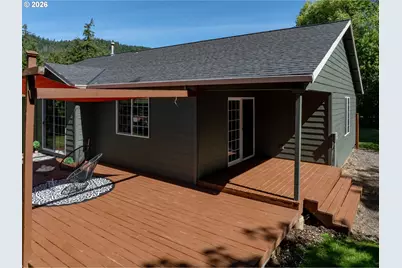 5814 Iowa Dr, Hood River, OR 97031 - Photo 21