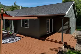 5814 Iowa Dr, Hood River, OR 97031 - Photo 21