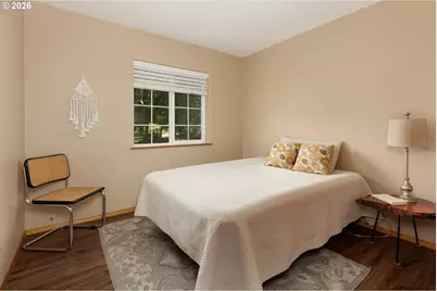 5814 Iowa Dr, Hood River, OR 97031 - Photo 9