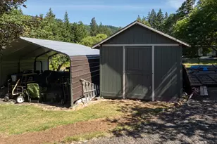 5814 Iowa Dr, Hood River, OR 97031 - Photo 23