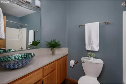5814 Iowa Dr, Hood River, OR 97031 - Photo 11