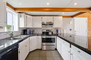 401 N 6th Ave, Rockaway Beach, OR 97136 - Photo 7