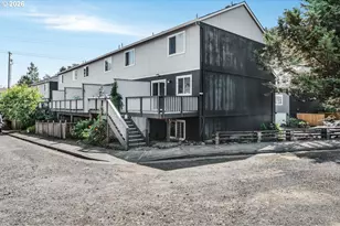 255 N 18th St, Saint Helens, OR 97051 - Photo 25