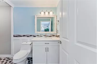 17948 SW Robert Ln, Beaverton, OR 97078 - Photo 23